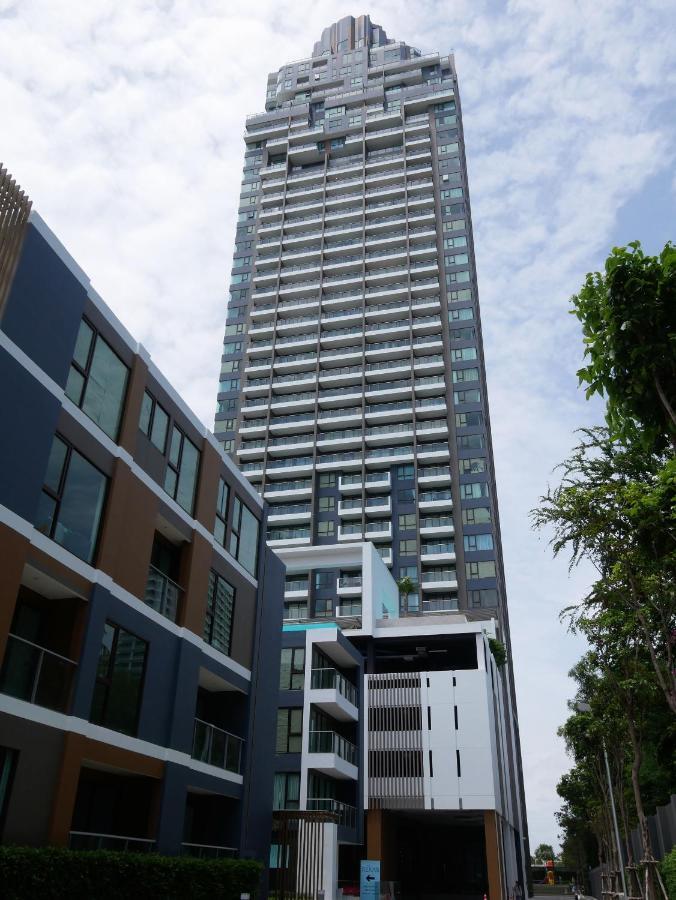 Aeras - The Ultimate Beachfront Experience Apartment Jomtien Beach Exterior photo